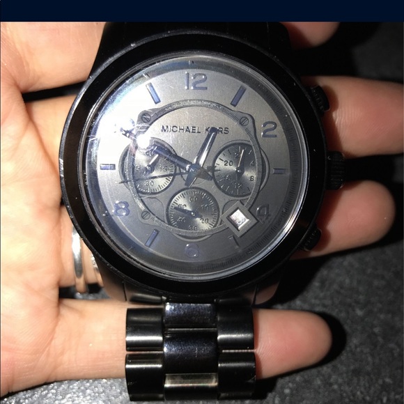 Michael Kors Watch - Picture 2 of 3